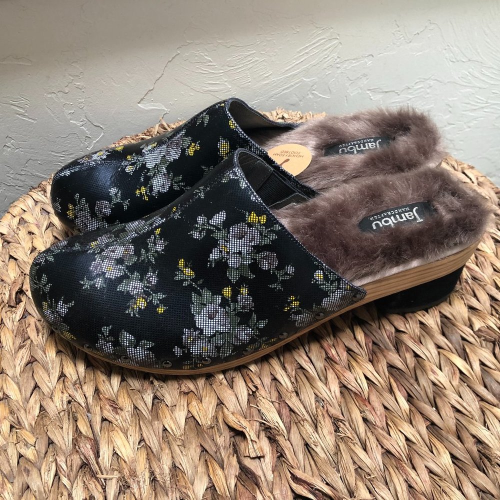 Jambu Floral Clogs Size 11M